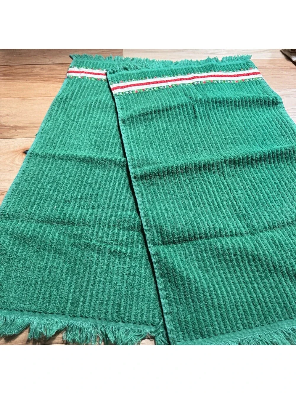 Vintage Cannon Green Christmas Towels Pair Holly Ribbon Fringe USA Made 25x14.5”